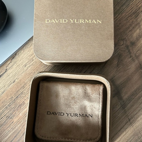 David Yurman Sculpted Cable Heart Pinky Ring - Silver,
Size 2.5 - Picture 8 of 8